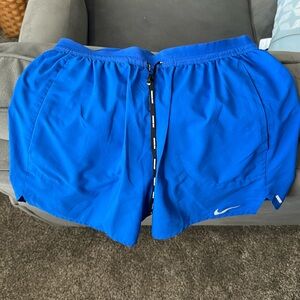 Nike dry fit men’s short size medium